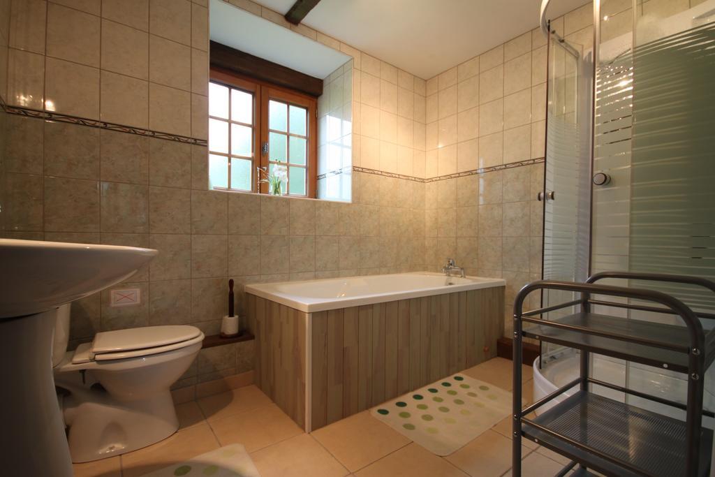 Chambres D'Hotes La Difference-Le Pressoir Rouelle 객실 사진